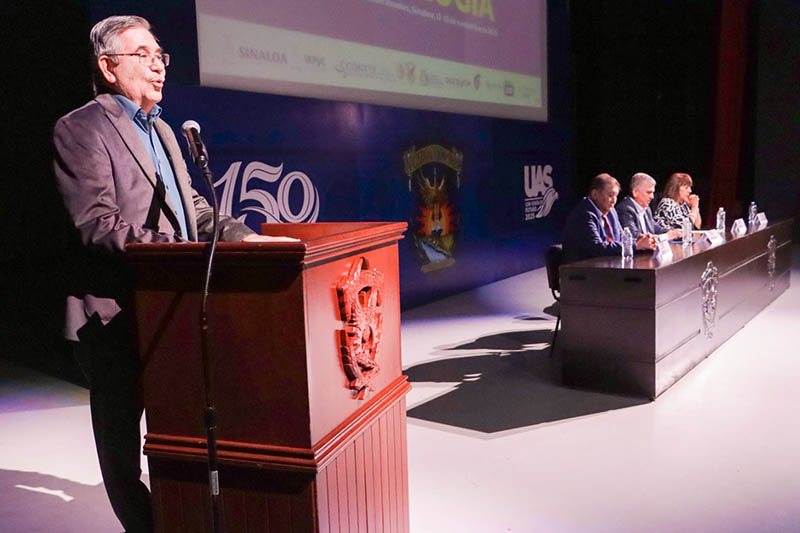  PREMIAN A LAS Y LOS GANADORES DE LA XXXIII OLIMPIADA NACIONAL DE BIOLOGÍA